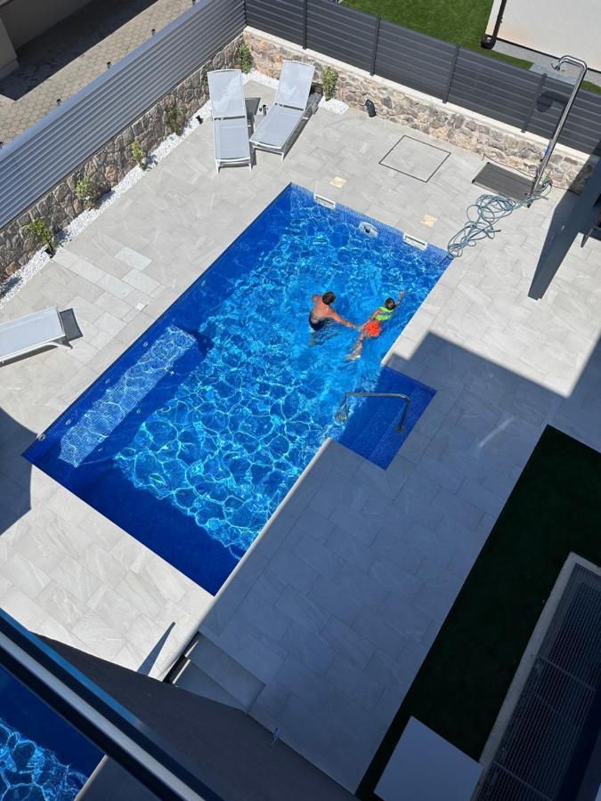Luxury Apartments Marty Malinska Εξωτερικό φωτογραφία